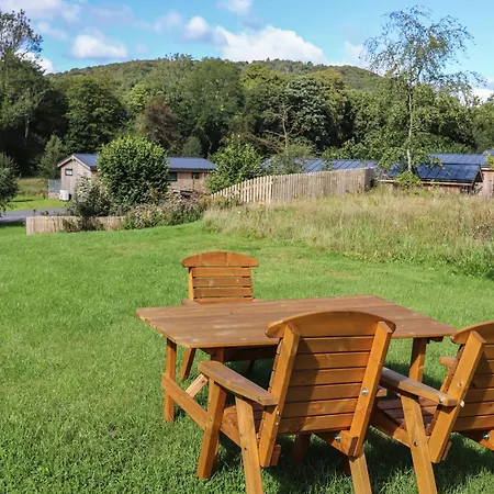 度假居 The Brambles